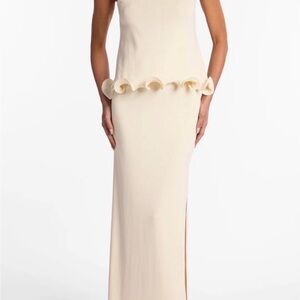 Elegant Cream Sleeveless Two Piece Set